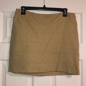 Express gold mini skirt size 8 gently used